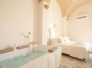 Marchesa - 2 Bedrooms, Terrace & Bath Tub in Center
