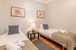 B1 Luminous Gem for 6 in BICA Neighborhood - LIS Downtown!