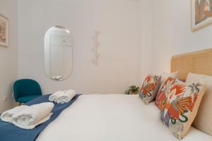 C21 Trendy 2 Bdr & Parking downtown