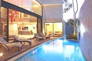 Designer Luxury Villa with Private Pool Oasis