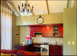 27 Oyster Walk Apartment