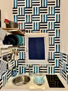 MARILISE - La maison blue private garden & terrace