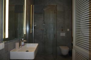 Modern New-Build Apt, managed by RentiFor