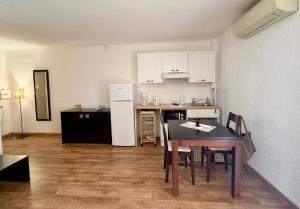 SAINT-FLORENT Studio PISCINE FLO300-146