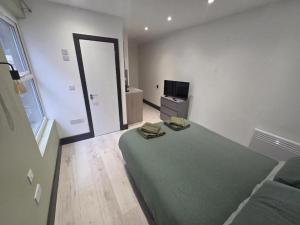 1066 Apart Hotel - Double room with en-suite 3