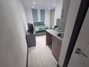 1066 Apart Hotel - Double room with en-suite 4