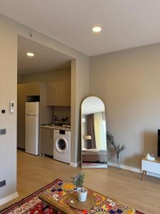 Bright Modern Studio with Balcony