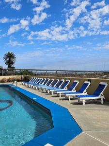 Phoenix IV 4095 condo