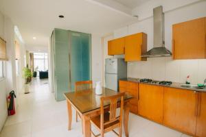 The Manhattan - Spacious Apartment near Truc Bach & West Lake