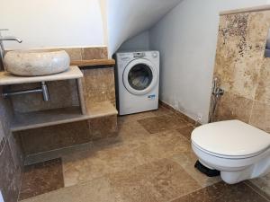 New 4-Bedroom Villa with 3 Large Terraces