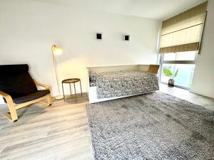 Chickes Service Apartment gegenüber Augenklinik & Knappschaft Kliniken Saar