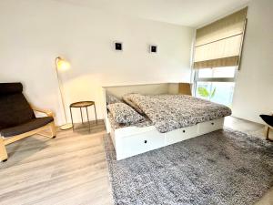 Chickes Service Apartment gegenüber Augenklinik & Knappschaft Kliniken Saar