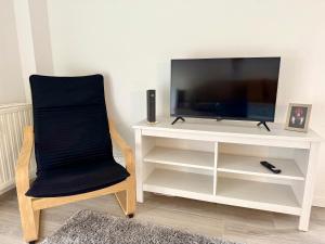 Chickes Service Apartment gegenüber Augenklinik & Knappschaft Kliniken Saar