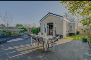 Huisje Britt met grote tuin en veel privacy