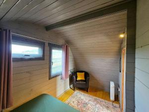 Glamping Pod with Wood Fired Hot Tub