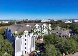 Mickey Unit 6 Guests Free Shuttle Parking