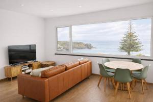 Pico Island Villa 38