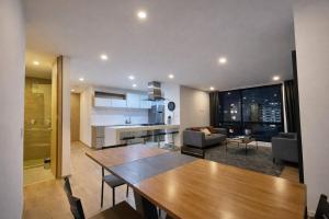 Luxury Apt I Views, Sauna, Gym near Unicentro