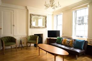 BnBNova - 3BR 2BA - Soho & Fitzrovia