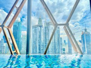 Scarletz Suites KLCC Inifinity Pool by Ixora