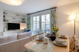 2 Bed in Bath oc-bhr44