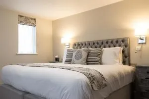 The Maple Manor Hotel - 查尔伍德