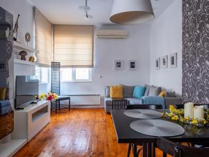 Bright 2BR Apartment in Central Sofia