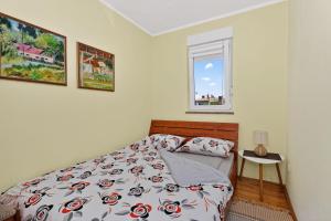 Apartment Mirna by Rent Istria