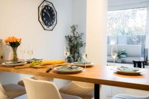 Modernes Apartment - 78qm - 2 Schlafzimmer - 5min Starlight Express & Bermudadreieck