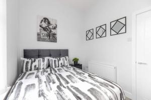 Romantic getaway with private hot tub