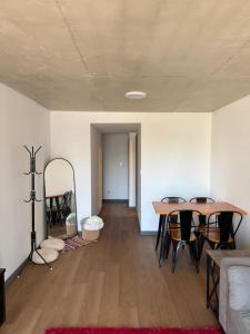 Moderno 2 dormitorios a pasos de MVD Shopping- WTC