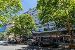 Comodo apartamento a pasos de 18 de julio