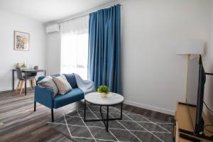 Affordable Private 1BR Parking Aircon Near Train