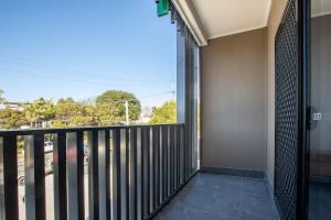 Affordable Private 1BR Parking Aircon Near Train