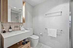 Iconic Queens Wharf 2BR Prime CBD Location