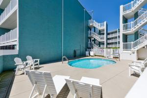 5745 - Whalebone Pierview