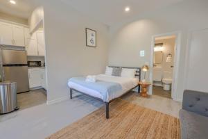 Stunning Back Bay Studio Apartment