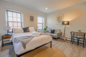 Back Bay Stylish Studio