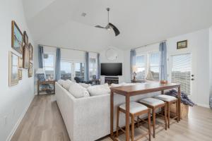 5471 - Resting Beach Face