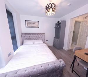 B- Deluxe En-Suite Room near Sheffield Centre