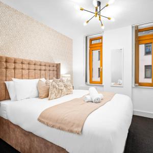 Modern 2 Bedroom Apartment - City Center - Kings Bed - Netflix 81U