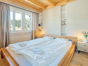 Luxury Alpine Chalet with Panoramic Views