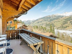 Luxury Alpine Chalet with Panoramic Views