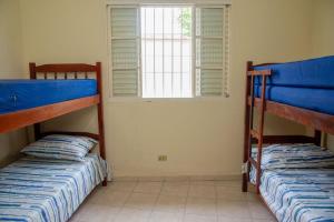 Casa c Churrasqueira perto da Praia do Pereque Acu