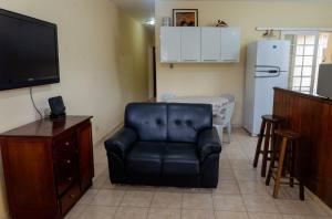 Casa c Churrasqueira perto da Praia do Pereque Acu