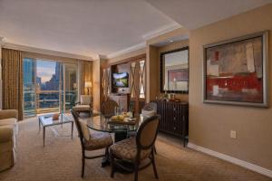 MGM Signature Tower 2 8th Floor 1BR Strip View Balcony No Resort Fee