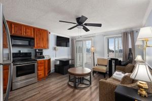 Snowshoe Ski-InSki-Out Steps to Ballhooter Lift Mountain Lodge Condo