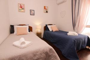 Charming 2BR Apartment in Olhão City Center