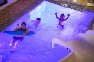 Konijiwa Bangsaen Private Pool Karaoke BBQ