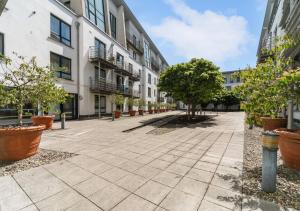 Lux 2bed apartment city center Free parking